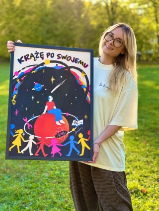 PLAKAT "KRĄŻĘ PO SWOJEMU" FUNDACJA AVALON x KAUFLAND x LOTWKOSMOS